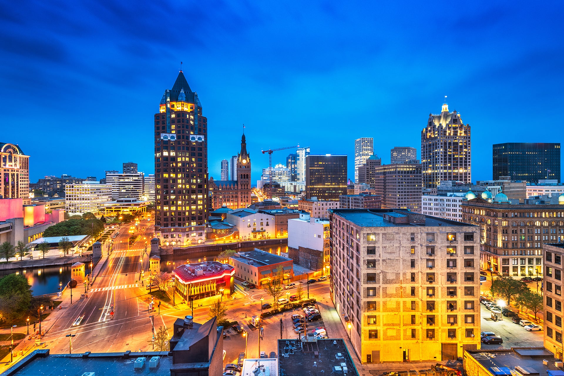 Milwaukee commercial roof inspection and planning